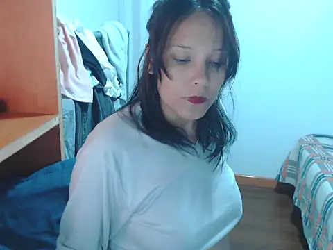 Snapshot of home_vlak chatting on March 23, 10:58 pm home vlak online show from March 23, 10:58 pm