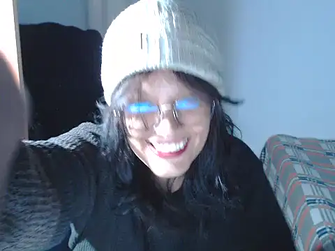 Snapshot of home_vlak chatting on March 25, 2:56 pm home vlak online show from March 25, 2:56 pm