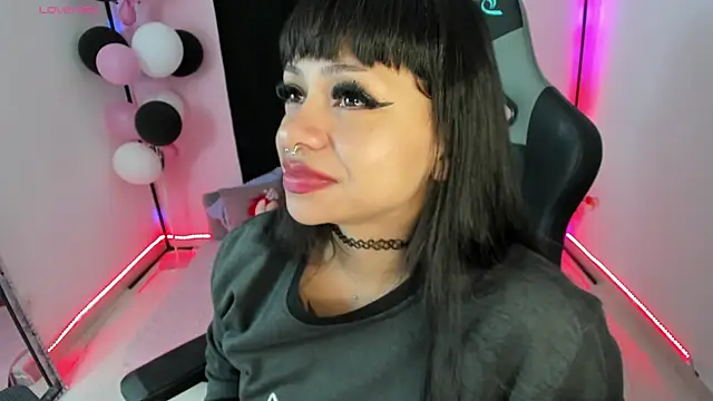 zoesullivan online show from December 9, 10:00 am