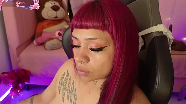 zoesullivan online show from July 29, 9:29 am
