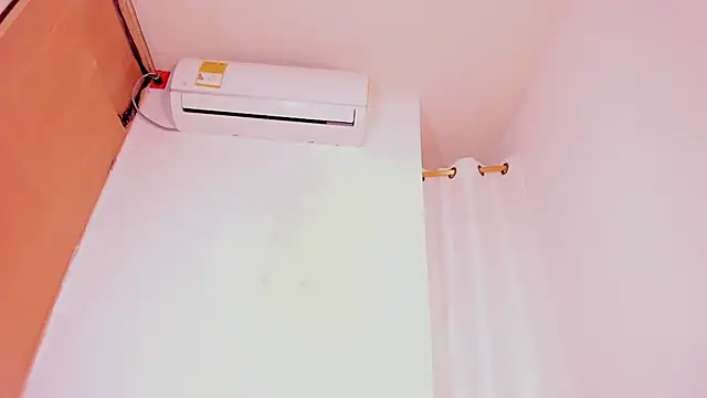 MiaKirshner online show from September 20, 2:12 am