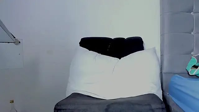 Ladysexy hot19 online show from December 31, 12:43 am