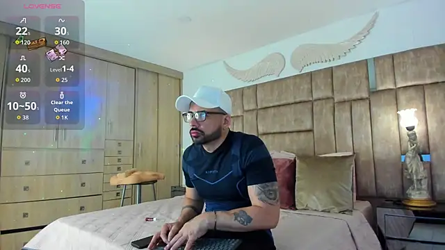 petterwilly1 online show from October 2, 10:39 pm