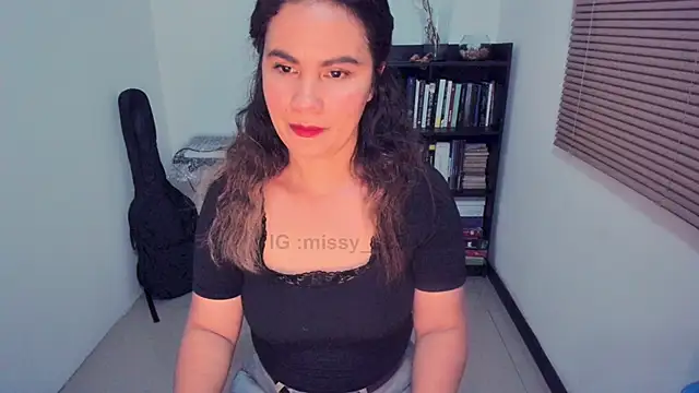 gigi stephans online show from May 20, 1:23 am