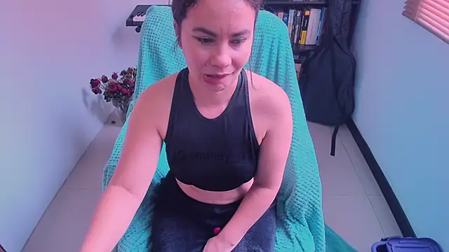 gigi stephans online show from June 13, 2:48 pm