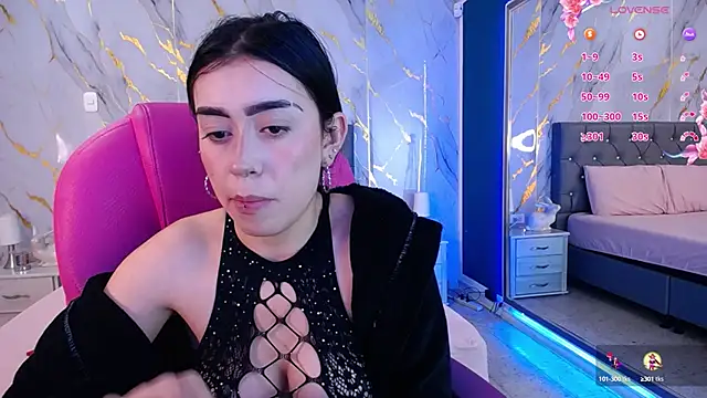 Snapshot of Julieta_De_Los_Angeles chatting on February 20, 9:44 am Julieta De Los Angeles online show from February 20, 9:44 am