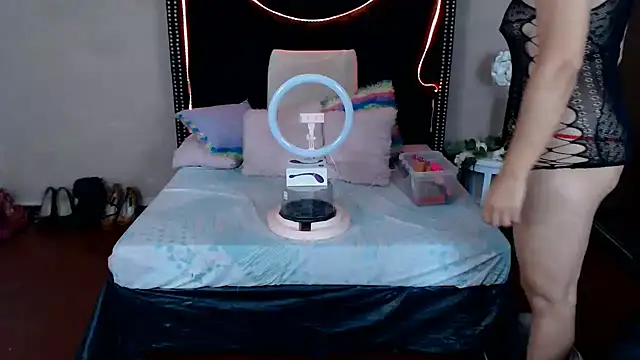 Snapshot of VioletaaaSlave chatting on October 26, 10:54 am VioletaaaSlave online show from October 26, 10:54 am