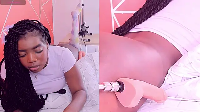 zoeethompson cm online show from March 19, 5:28 pm