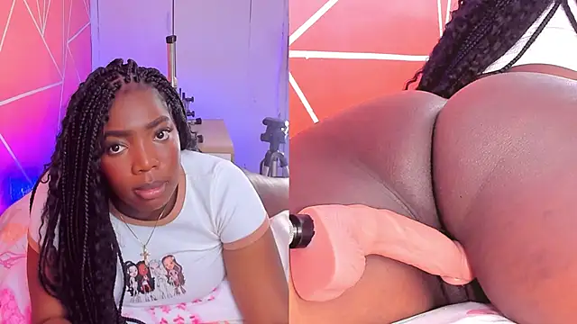 zoeethompson cm online show from November 4, 11:09 am