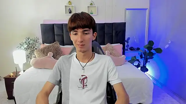 Snapshot of Jake_evans chatting on June 11, 2:37 pm Jake evans online show from June 11, 2:37 pm