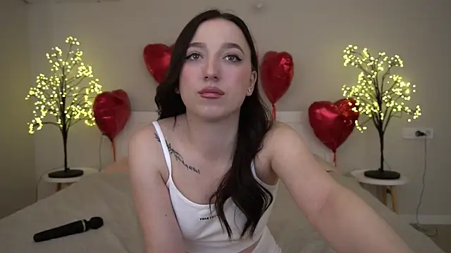 MonAmourrrR online show from February 20, 10:37 am