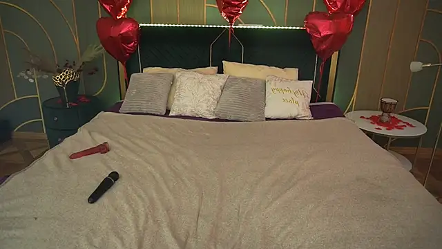 MonAmourrrR online show from March 5, 10:11 am