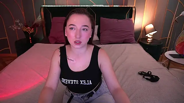 MonAmourrrR online show from September 20, 6:25 am