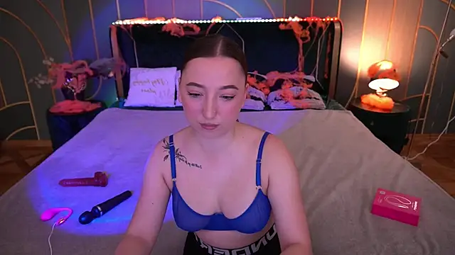 MonAmourrrR online show from October 24, 5:59 am