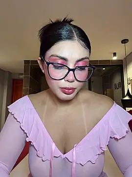 Snapshot of zui_lu chatting on June 9, 2:01 am zui lu online show from June 9, 2:01 am