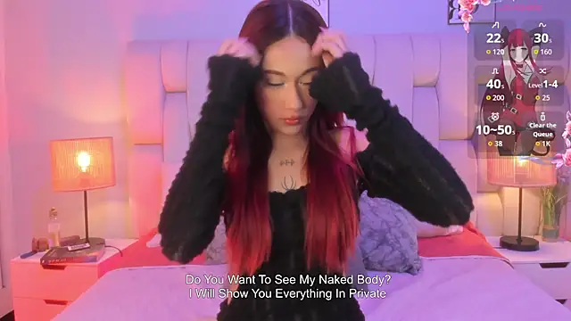 SkinnyFoxy online show from July 7, 7:18 pm