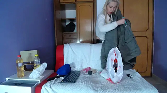 sophia ny online show from February 18, 12:56 pm