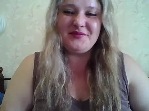 Snapshot of ParisMimi chatting on May 16, 6:32 am ParisMimi online show from May 16, 6:32 am