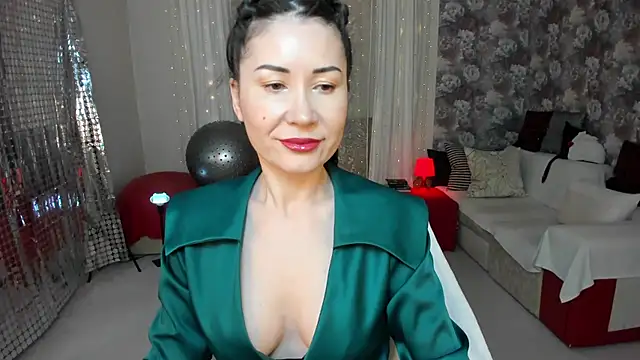 Snapshot of KarinaSweeety chatting on March 16, 7:23 am KarinaSweeety online show from March 16, 7:23 am
