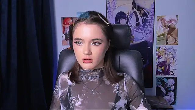 liana kisses online show from December 5, 2:20 am