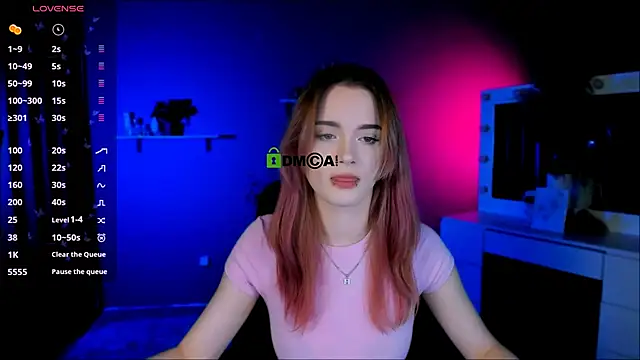 Snapshot of liana_kisses chatting on October 4, 7:01 pm liana kisses online show from October 4, 7:01 pm