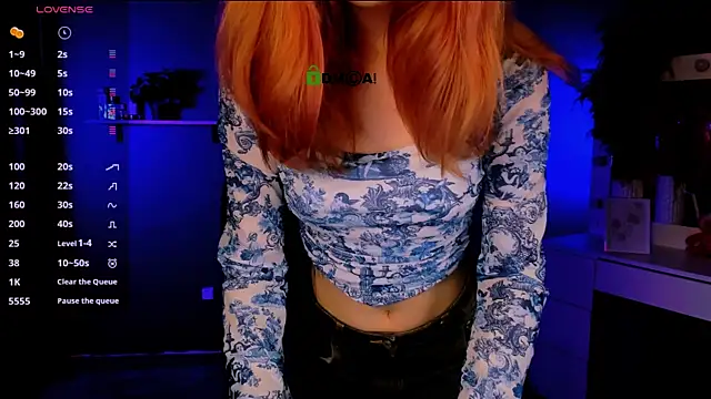 Snapshot of liana_kisses chatting on October 8, 12:58 pm liana kisses online show from October 8, 12:58 pm