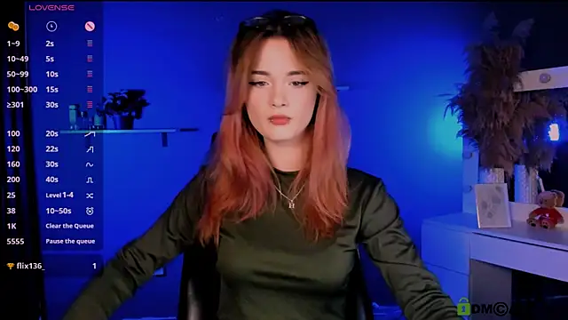 Snapshot of liana_kisses chatting on October 10, 7:35 pm liana kisses online show from October 10, 7:35 pm