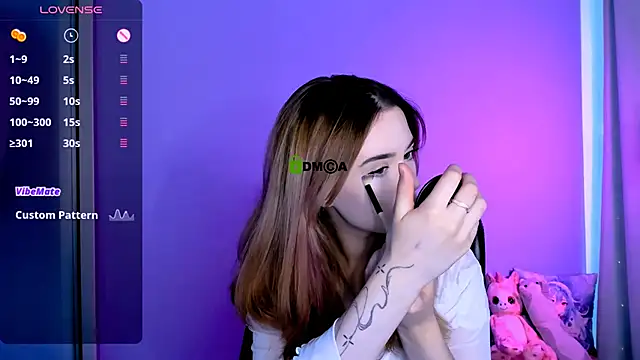 Snapshot of liana_kisses chatting on October 11, 7:12 pm liana kisses online show from October 11, 7:12 pm