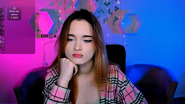 Snapshot of liana_kisses chatting on November 15, 8:16 pm liana kisses online show from November 15, 8:16 pm