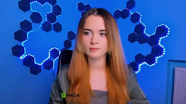 Snapshot of liana_kisses chatting on November 30, 8:13 pm liana kisses online show from November 30, 8:13 pm