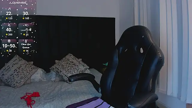 BarbaraKnox  online show from October 11, 12:32 am