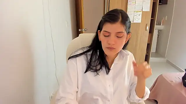 Snapshot of misstoya chatting on January 25, 5:19 pm misstoya online show from January 25, 5:19 pm