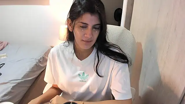 Snapshot of misstoya chatting on September 20, 3:57 pm misstoya online show from September 20, 3:57 pm