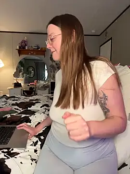 Sweetdee222x online show from November 7, 11:05 pm