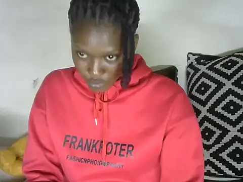 Snapshot of Pretty-emmie chatting on January 23, 7:22 am Pretty-emmie online show from January 23, 7:22 am