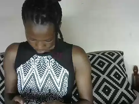 Snapshot of Pretty-emmie chatting on January 31, 9:59 am Pretty-emmie online show from January 31, 9:59 am