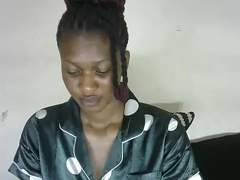 Snapshot of Pretty-emmie chatting on February 11, 8:10 pm Pretty-emmie online show from February 11, 8:10 pm