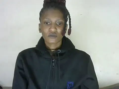 Snapshot of Pretty-emmie chatting on February 16, 4:32 pm Pretty-emmie online show from February 16, 4:32 pm