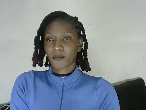 Snapshot of Pretty-emmie chatting on February 26, 11:48 pm Pretty-emmie online show from February 26, 11:48 pm