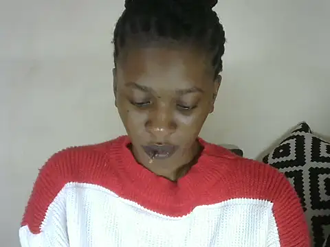 Snapshot of Pretty-emmie chatting on March 20, 11:38 am Pretty-emmie online show from March 20, 11:38 am
