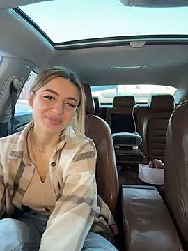 Snapshot of Jasmine_urPrincess chatting on March 16, 5:44 am Jasmine urPrincess online show from March 16, 5:44 am