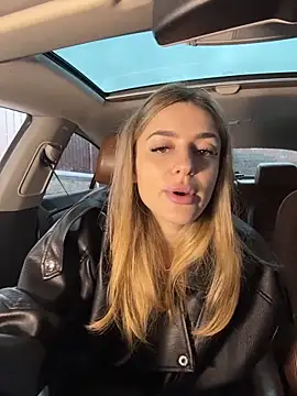 Snapshot of Jasmine_urPrincess chatting on April 6, 5:52 am Jasmine urPrincess online show from April 6, 5:52 am