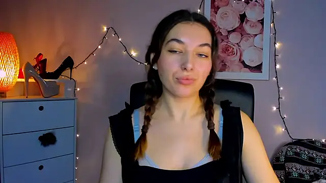 Snapshot of Meagn_Extasy chatting on December 12, 2:22 pm Meagn Extasy online show from December 12, 2:22 pm