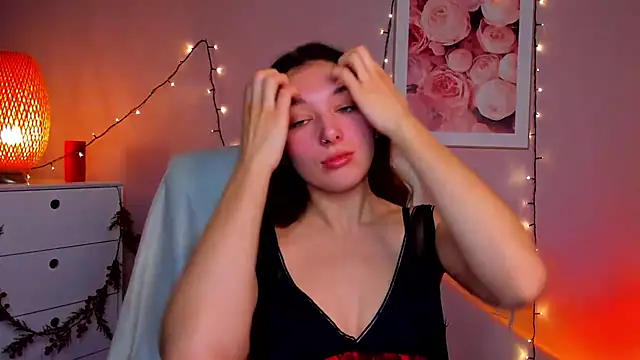 Snapshot of Meagn_Extasy chatting on December 28, 7:33 am Meagn Extasy online show from December 28, 7:33 am