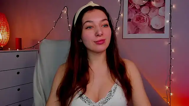 Snapshot of Meagn_Extasy chatting on March 9, 7:34 am Meagn Extasy online show from March 9, 7:34 am