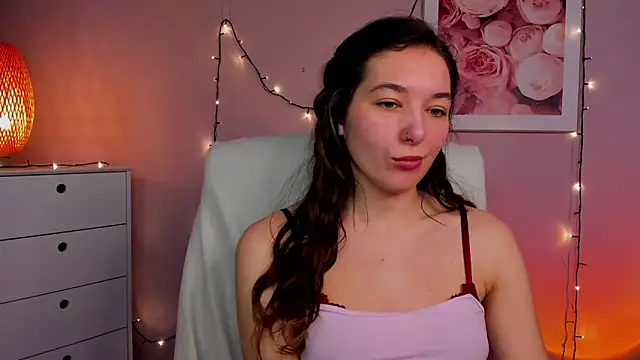 Snapshot of Meagn_Extasy chatting on March 21, 11:22 am Meagn Extasy online show from March 21, 11:22 am