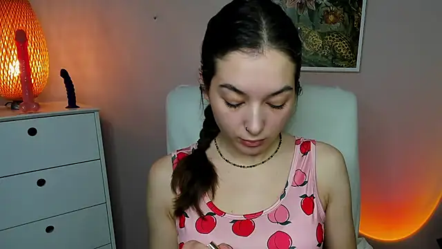 Snapshot of Meagn_Extasy chatting on November 14, 8:02 am Meagn Extasy online show from November 14, 8:02 am