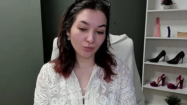 Snapshot of Meagn_Extasy chatting on March 10, 7:35 am Meagn Extasy online show from March 10, 7:35 am