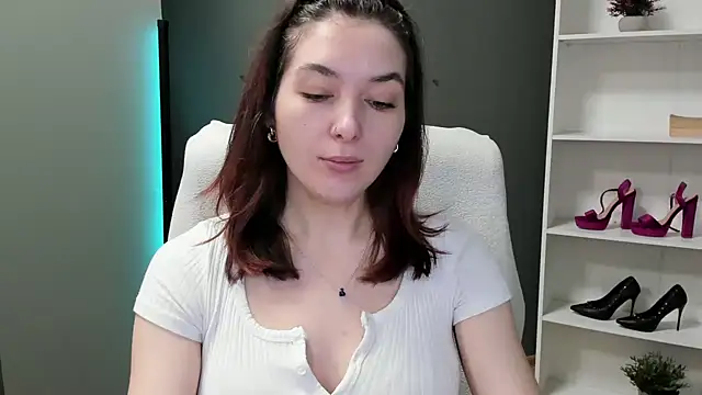 Snapshot of Meagn_Extasy chatting on March 18, 7:44 am Meagn Extasy online show from March 18, 7:44 am