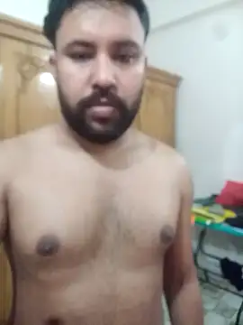 Snapshot of zakly69 chatting on April 9, 2:33 pm zakly69 online show from April 9, 2:33 pm